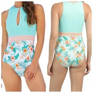 Cabana Life Swimsuit Sz M Cayman Embroidered Keyhole One‎ Piece 50+UV Costal